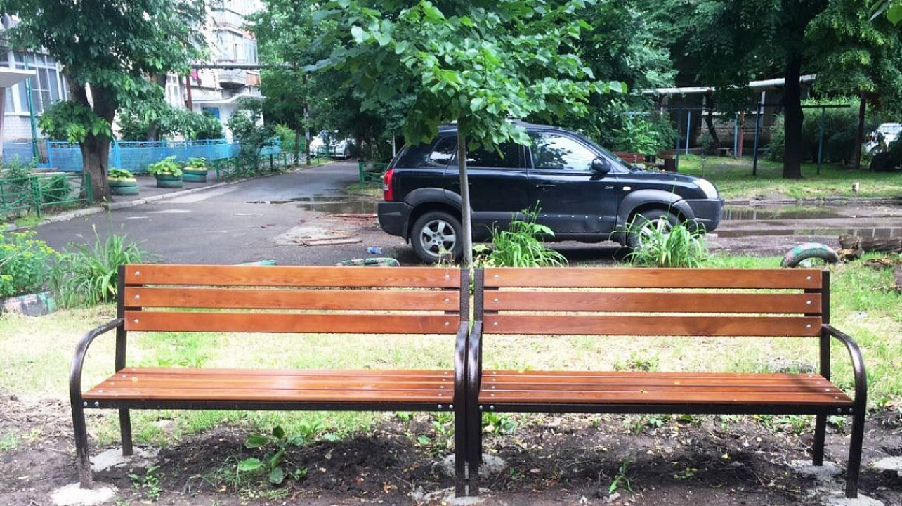 Благоустройство территории продолжается в Западном округе