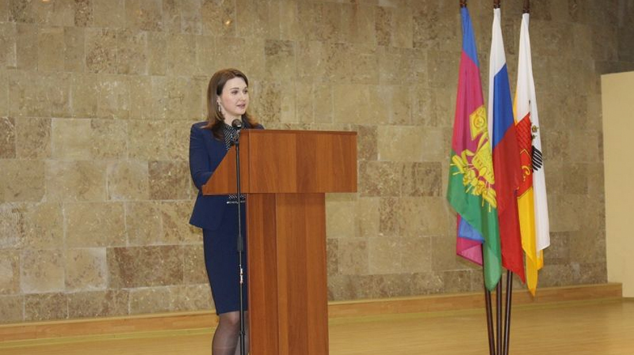 Депутаты Законодательного Собрания Краснодарского края и городской Думы Краснодара отчитались перед жителями Центрального округа