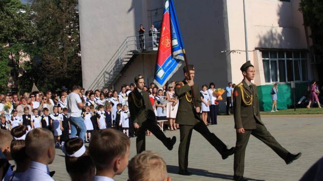 В школах Центрального округа прозвенел первый звонок