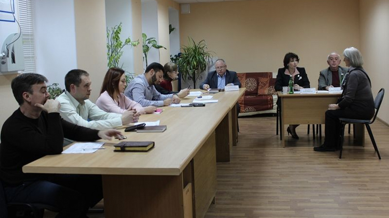 Глава администрации Центрального округа Елена Малова провела прием руководителей органов ТОС