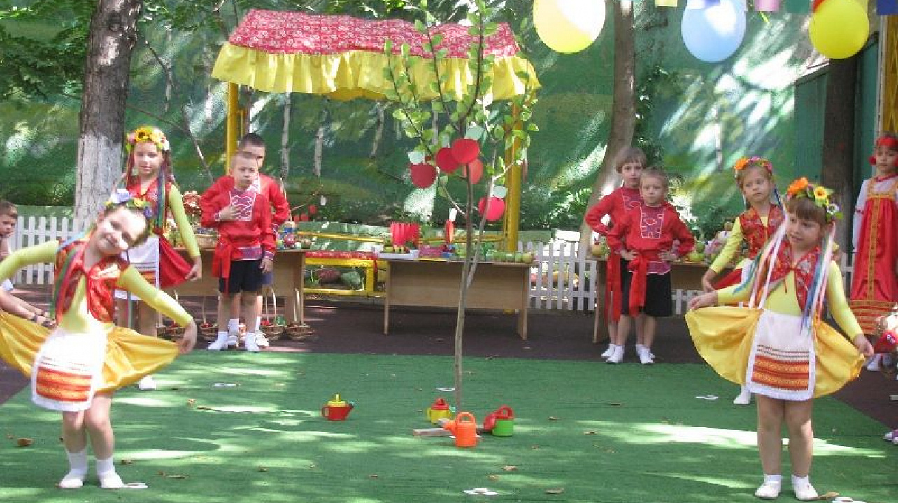 В детских садах округа отметили Яблочный спас