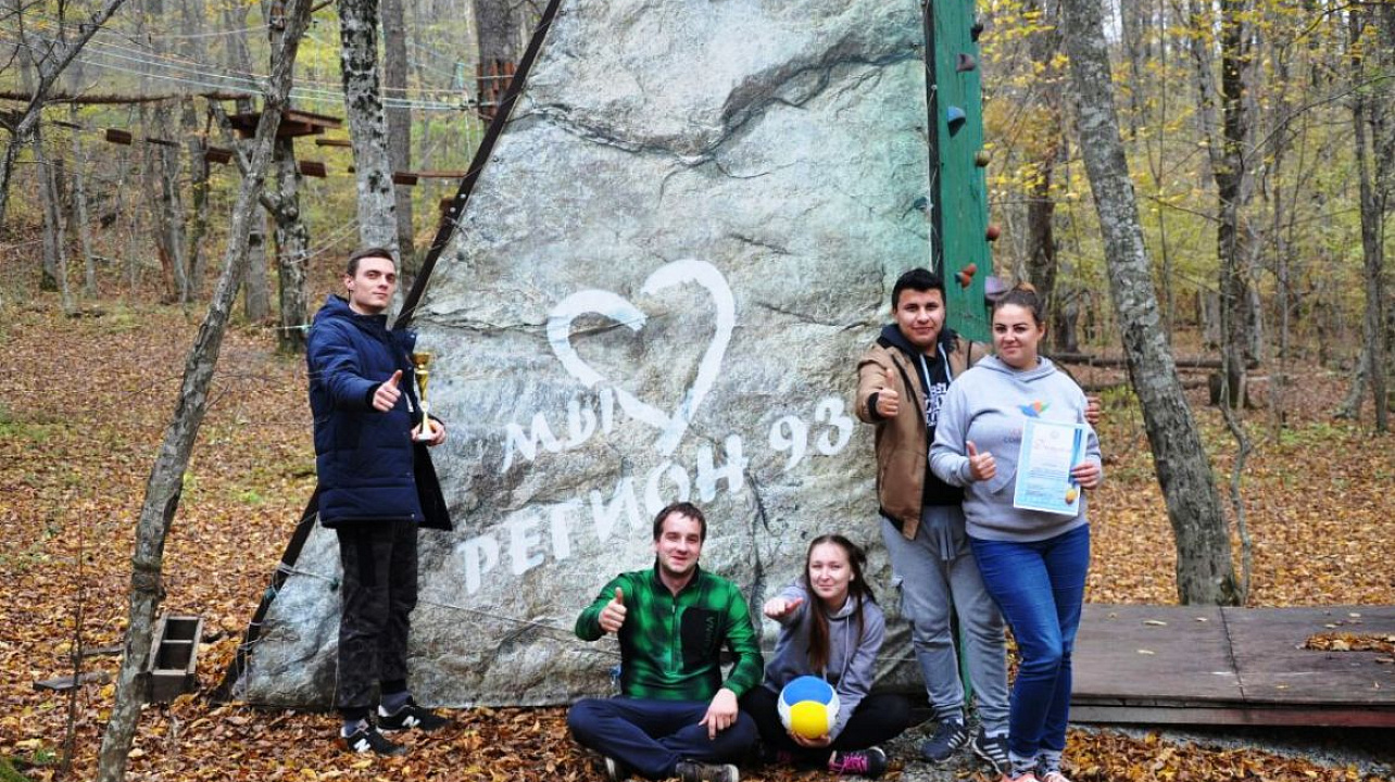 Члены молодежного Совета Западного округа приняли участие в туристическом слете