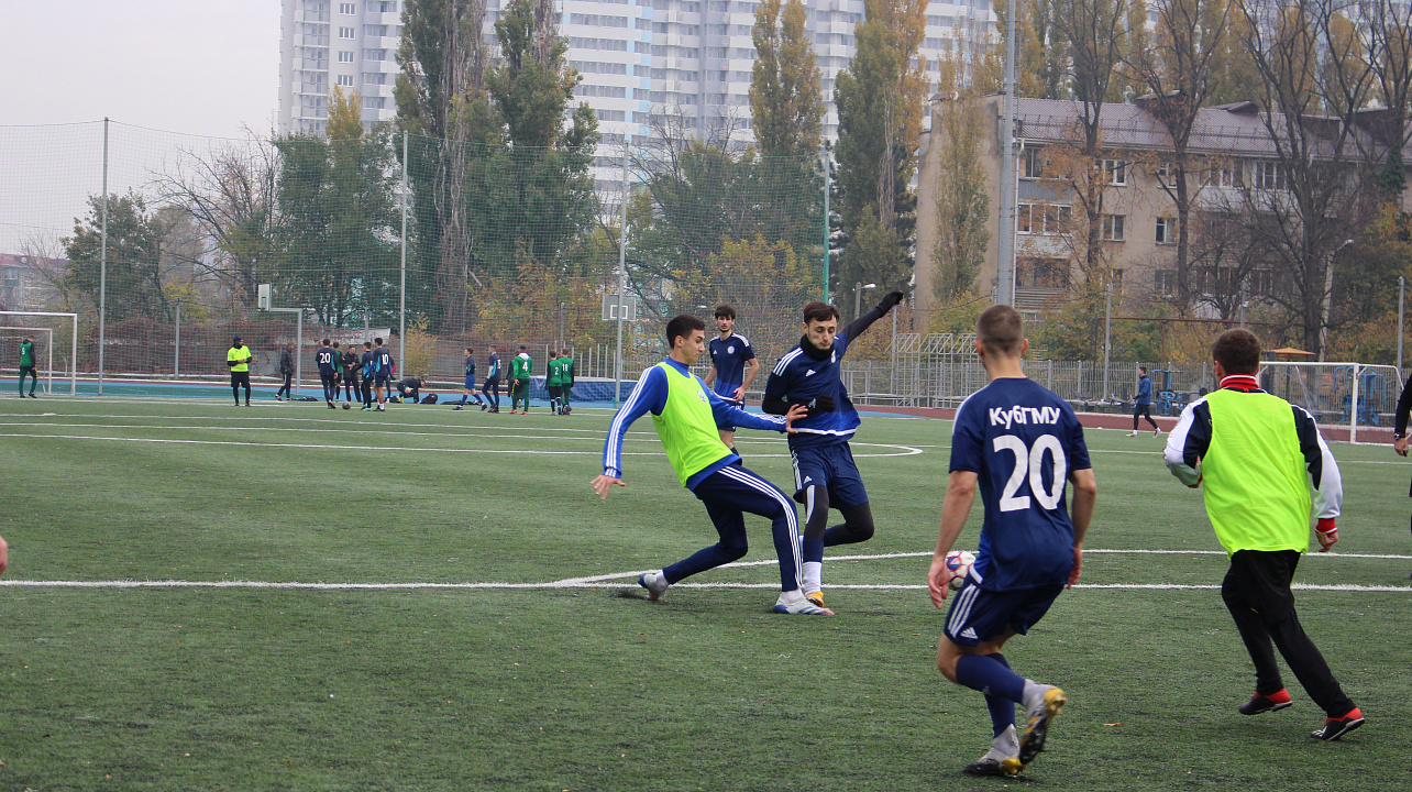 Завершился футбольный матч 8х8 среди студенческих команд  