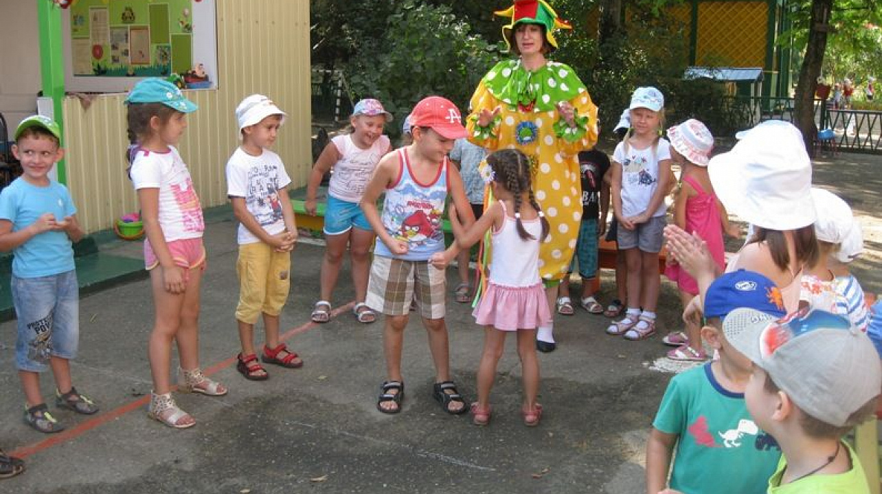 Дошкольники Центрального округа отметили наступление осени  и преображение природы