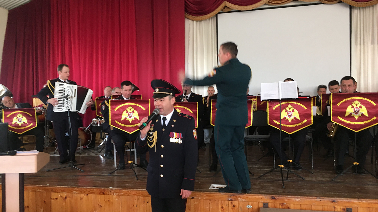 Духовой оркестр «Росгвардии» дал концерт для жителей Прикубанского округа
