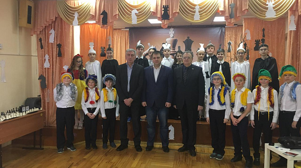 В лицее № 90 открылся шахматный кружок для младших классов