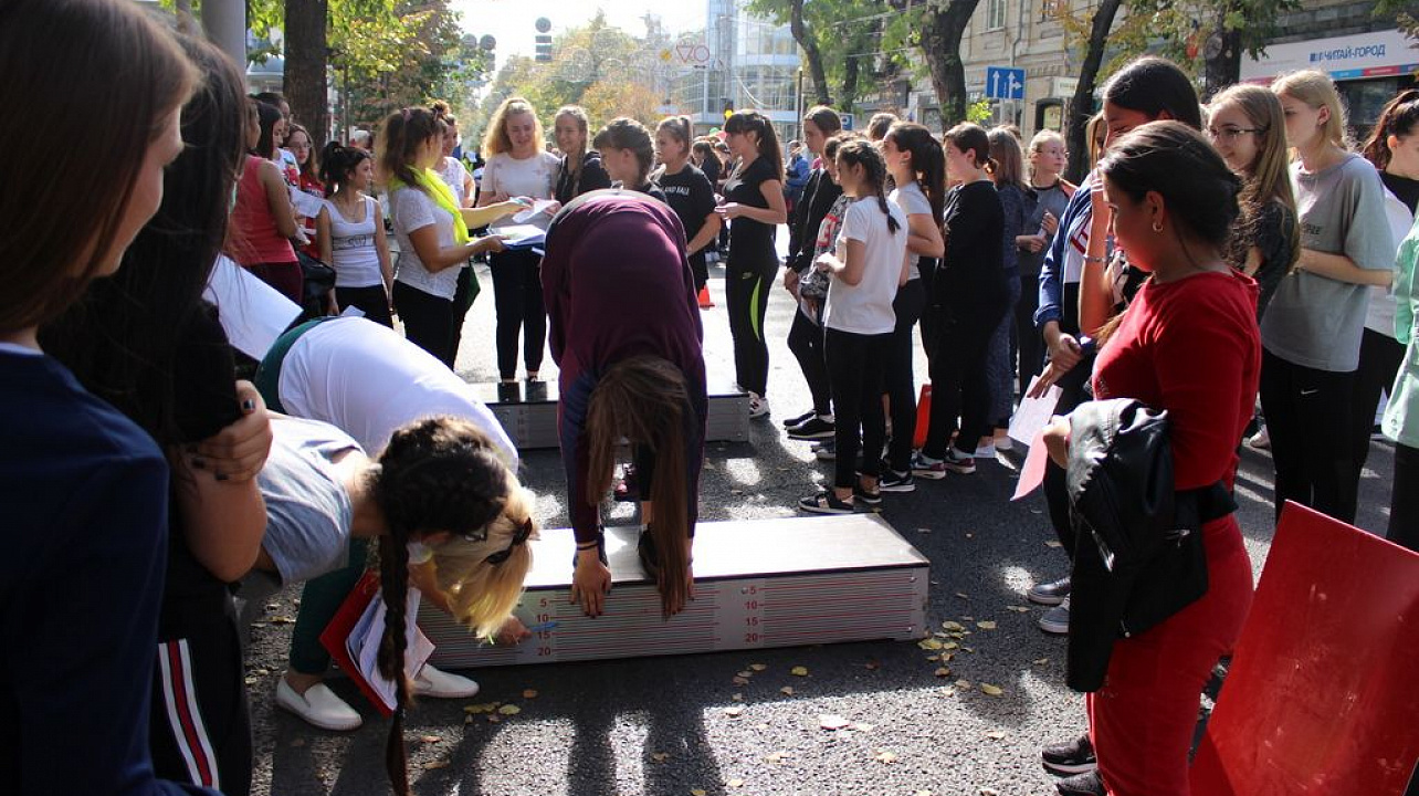 В Краснодаре на фестивале ГТО в выполнении нормативов приняли участие 500 человек