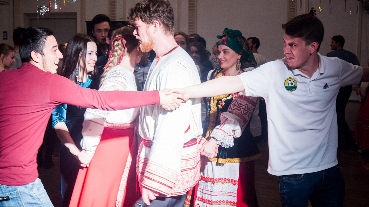 Клуб интернациональной дружбы встречает Новый 2018 год! (6).jpg