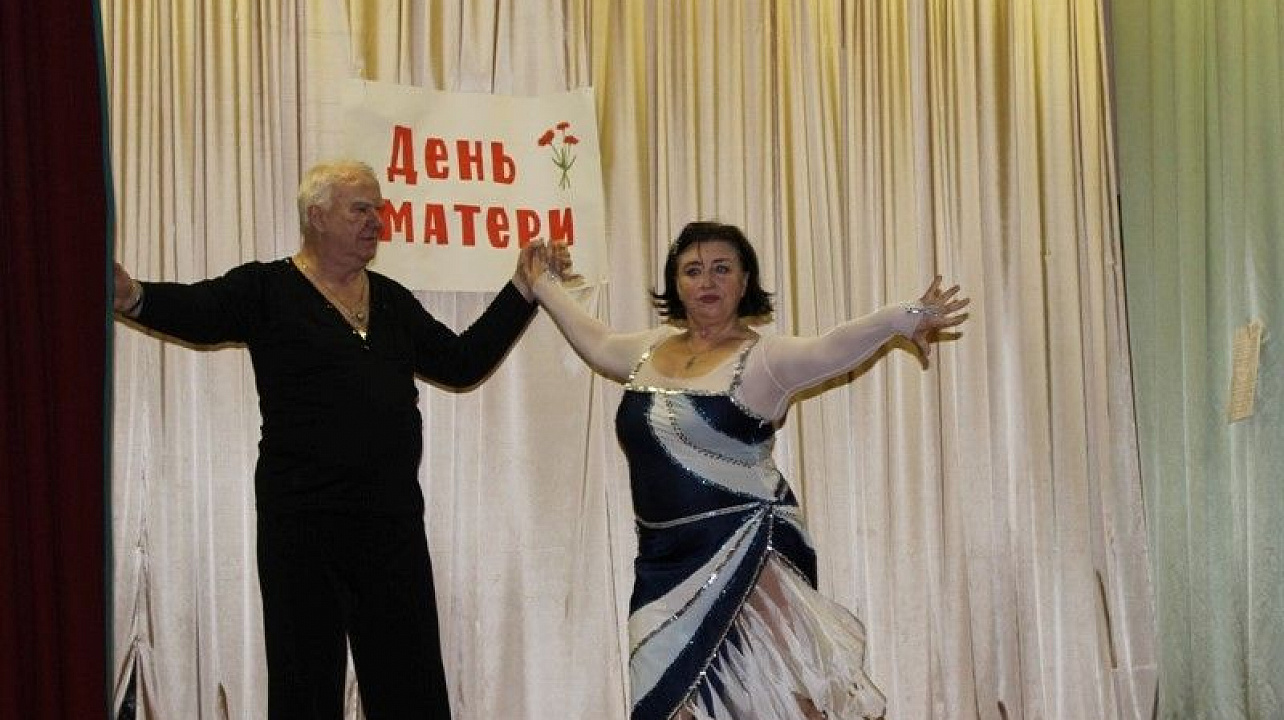 Члены общественной организации «ВОИ» Центрального округа отметили День матери (4).jpg