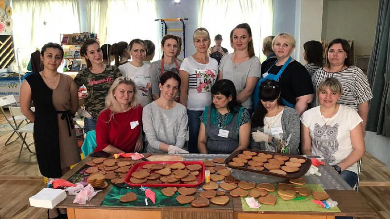 Центр развития благотворительных программ «Край Милосердия» провел благотворительный флеш-моб.jpg