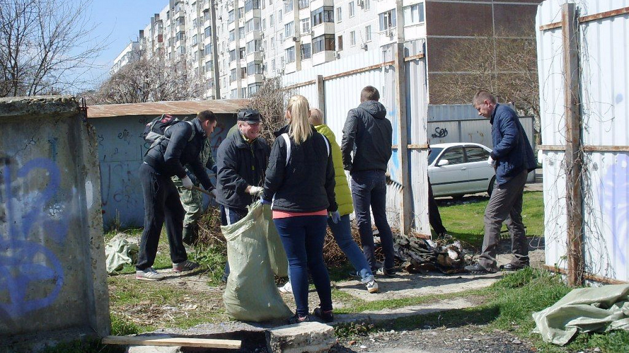 В Западном округе продолжается наведение санитарного порядка