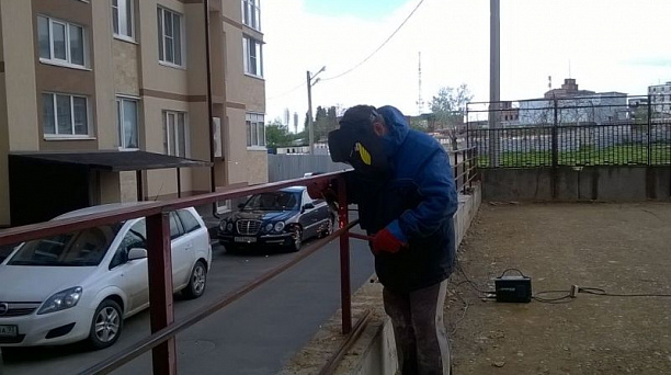 Застройщик дома по ул. им. Селезнева, 4/9 в Краснодаре возобновил работы на объекте после прекращения протестной акции