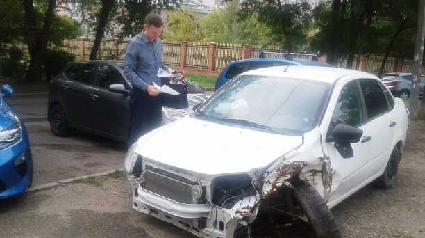 В Западном округе продолжается мониторинг брошенного автотранспорта