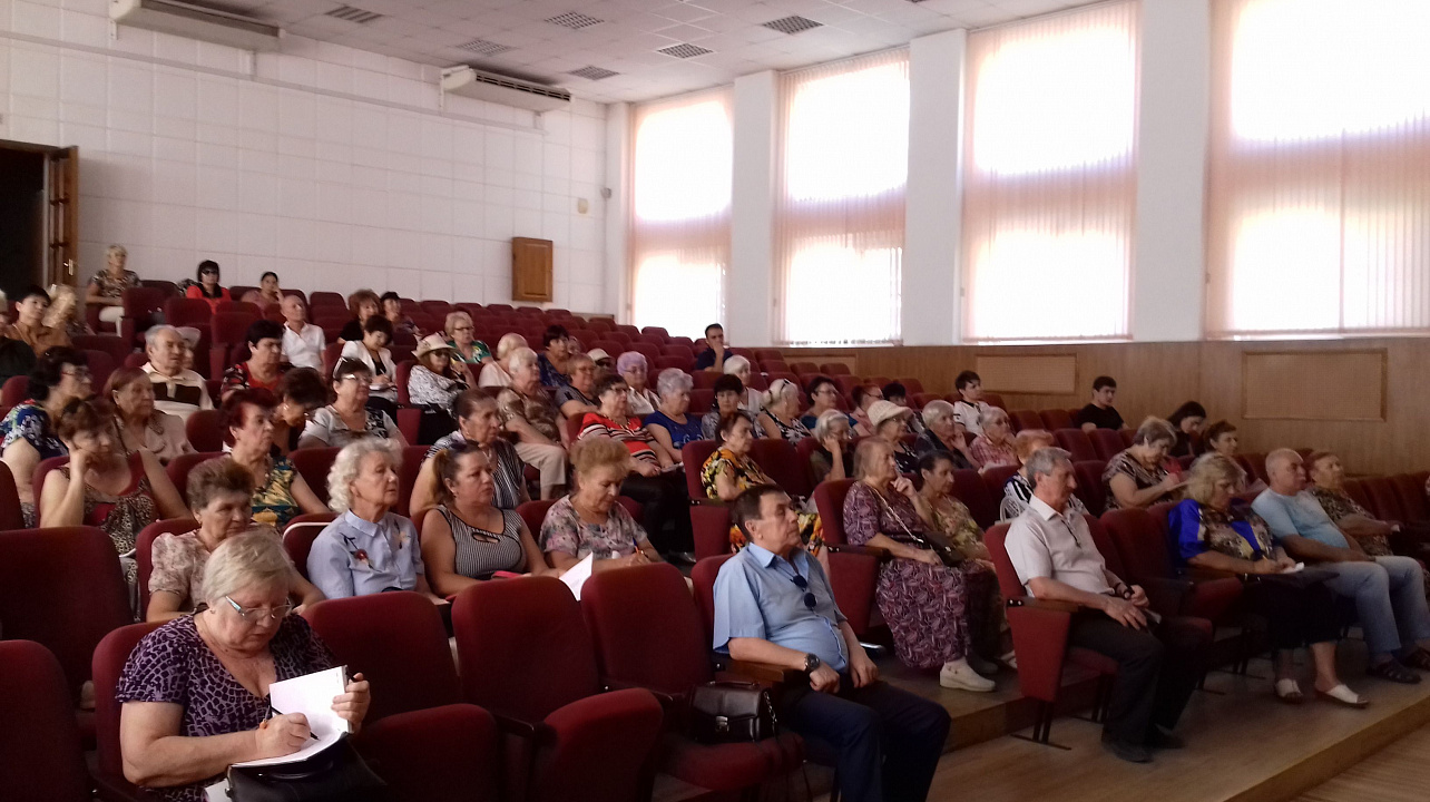 В администрации Западного округа прошло расширенное совещание с представителями управляющих компаний, ТСЖ, РЭП и руководителями ТОС