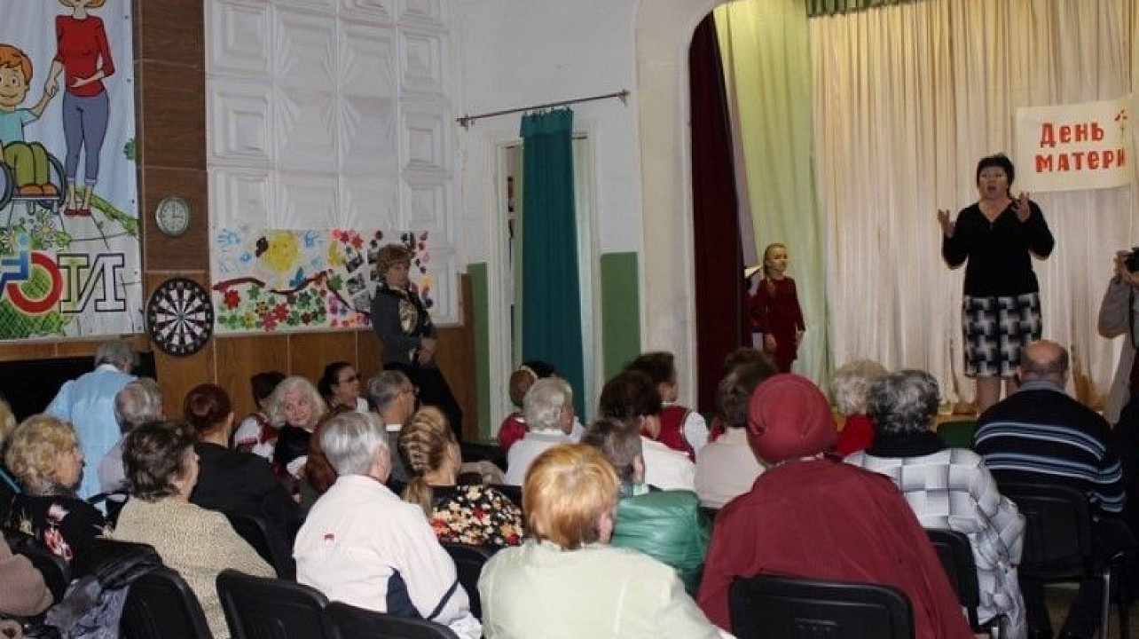 Члены общественной организации «ВОИ» Центрального округа отметили День матери (2).jpg