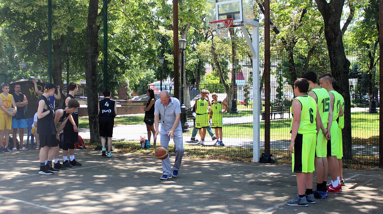 Завершились зональные соревнования по баскетболу на Кубок губернатора Краснодарского края