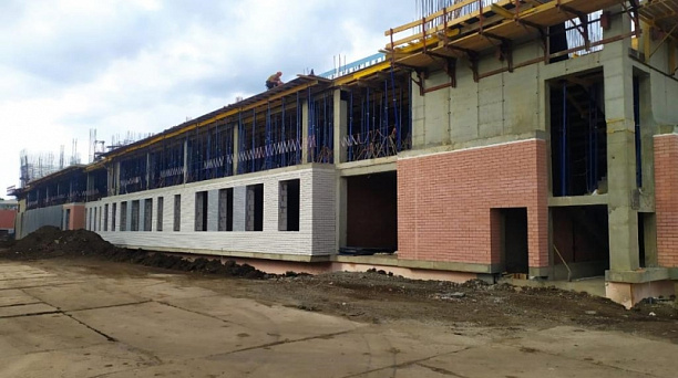 В Краснодаре школа на 1,5 тыс. мест по ул. им. Байбакова готова на 32%