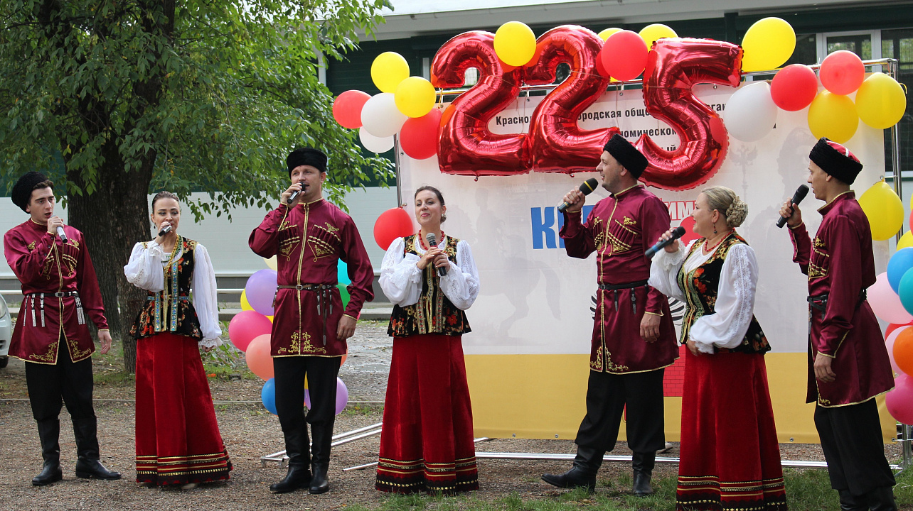 В микрорайоне «Черемушки» состоялся праздник, посвященный 225-летию со Дня образования города Краснодара