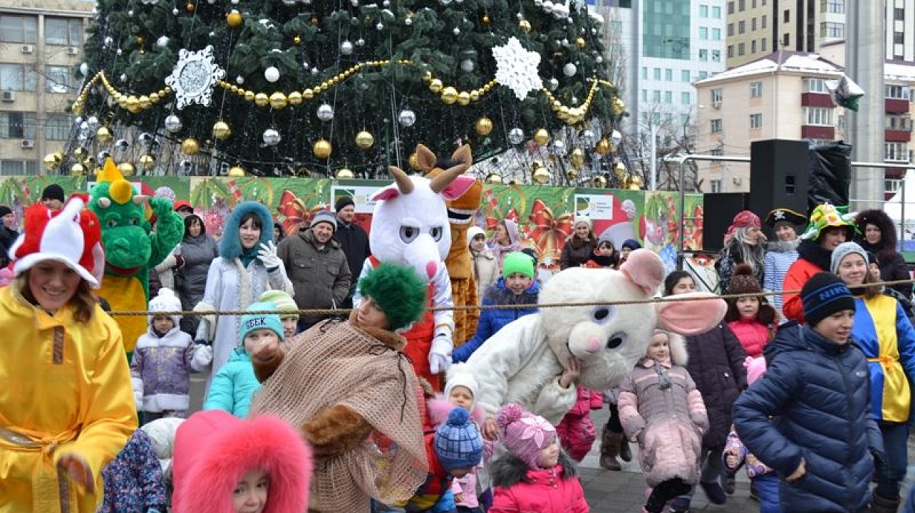 Центральный округ завершил плеяду новогодних театрализованных представлений