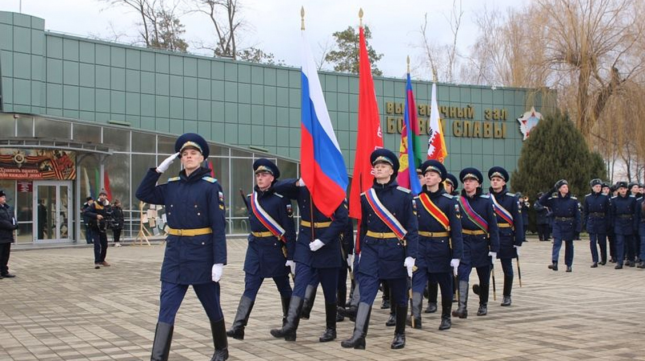 Общественность Центрального округа приняла участие в торжественном открытии месячника оборонно-массовой и военно-патриотической работы