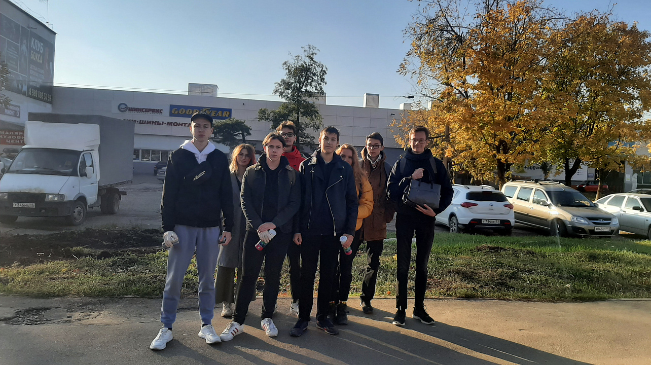 Молодежные активисты Прикубанского округа закрасили 70 наркотических надписей на улице Московской