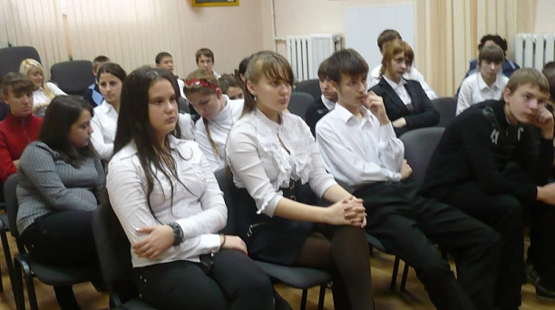 В Центральном округе для школьников провели  правовой урок 