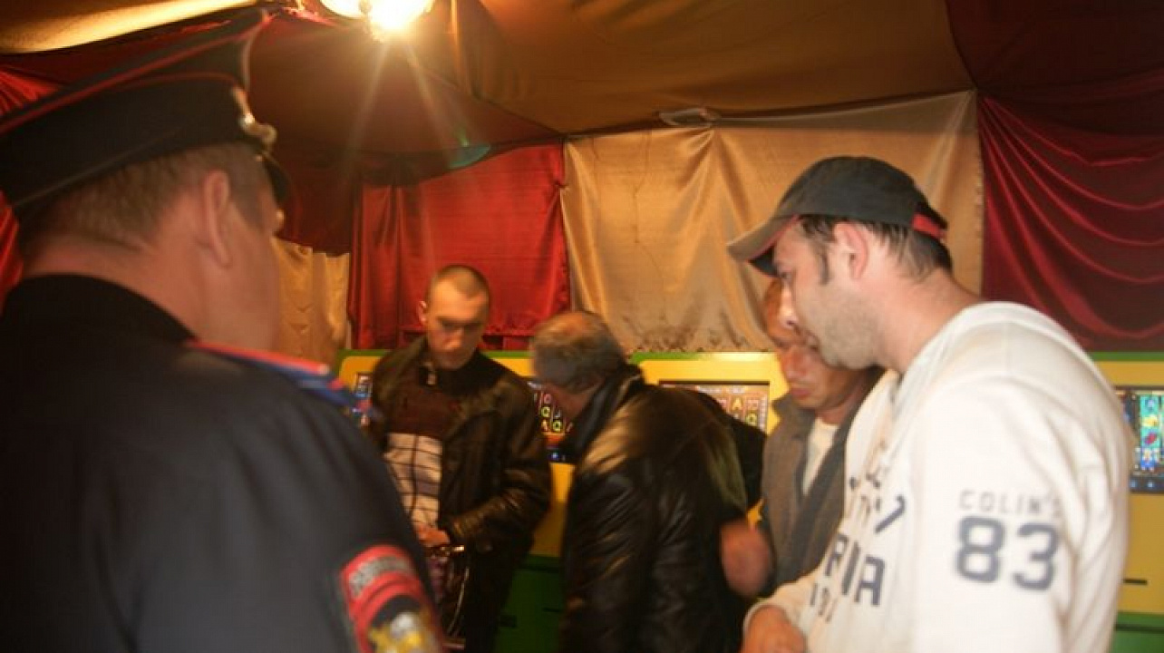 На объектах торговли возле Сенного рынка сегодня прошла расширенная проверка