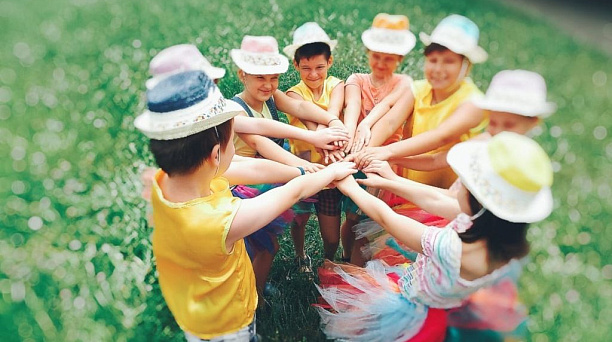 В пришкольных лагерях  Западного округа  с начала лета отдохнули 940 детей