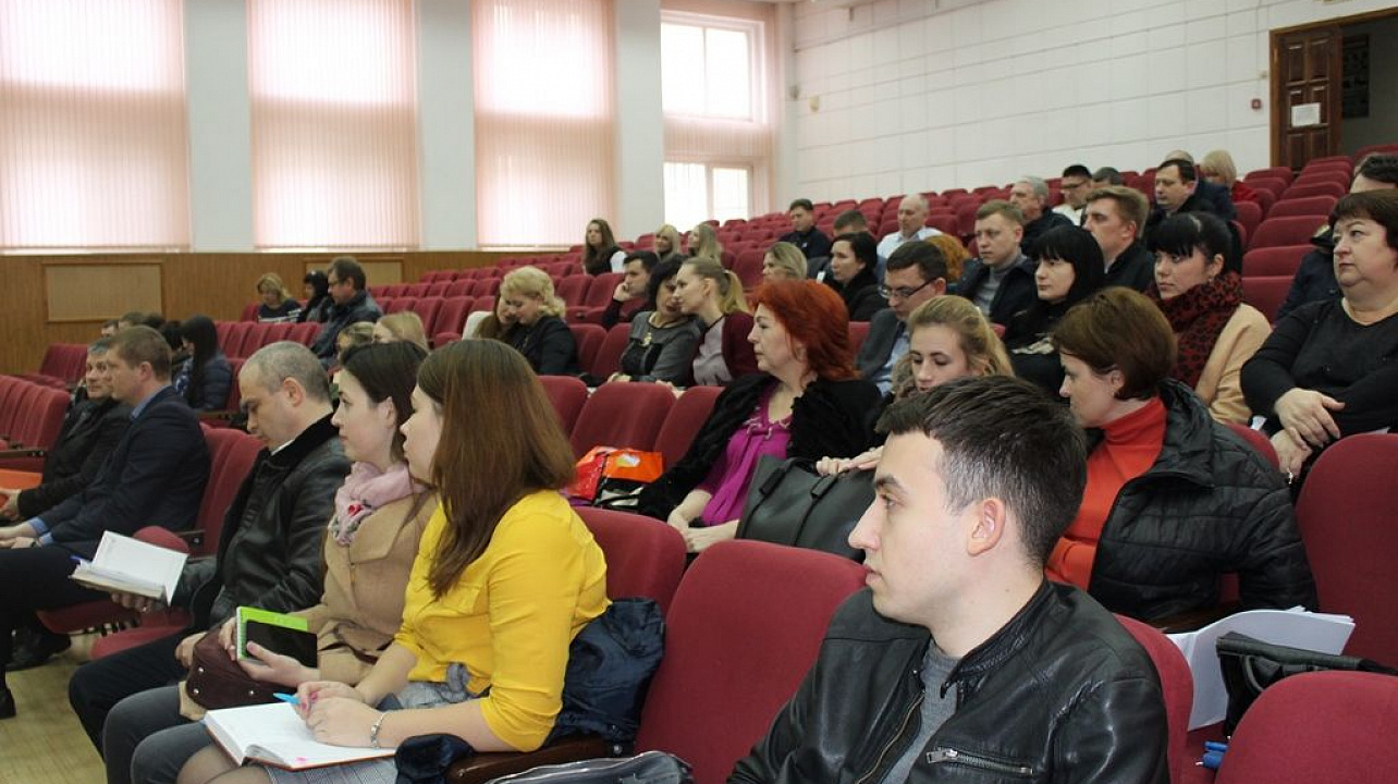 В администрации Западного округа обсудили работу по сокращению налоговой недоимки