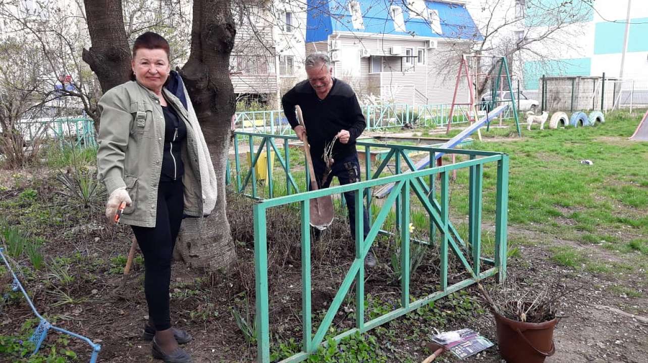 Жители хутора Ленина приняли участие в «зеленом марафоне»