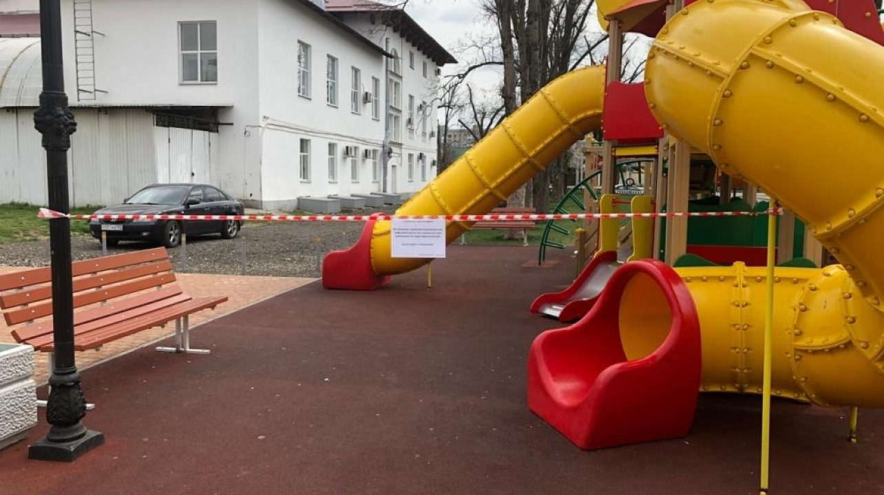 В Карасунском округе закрываются скверы