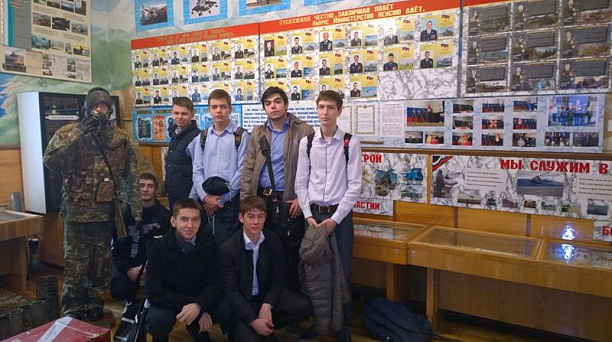 Учащиеся школы № 2 побывали в музее боевой славы
