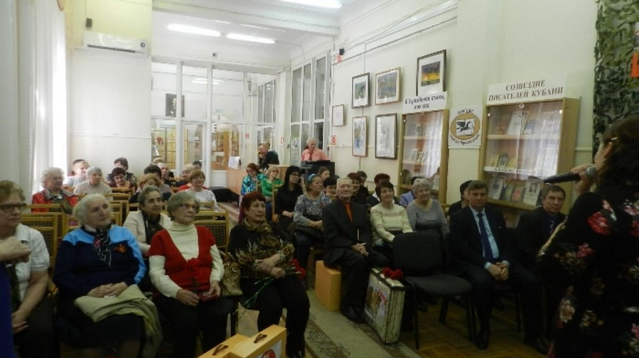 цгб медали 2.jpg