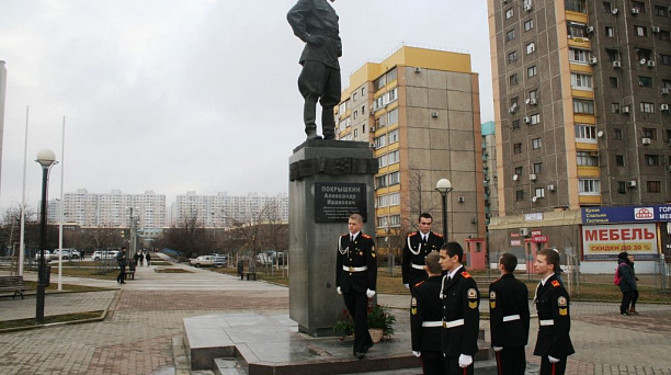 В Прикубанском округе состоялось открытие военно-патриотического месячника