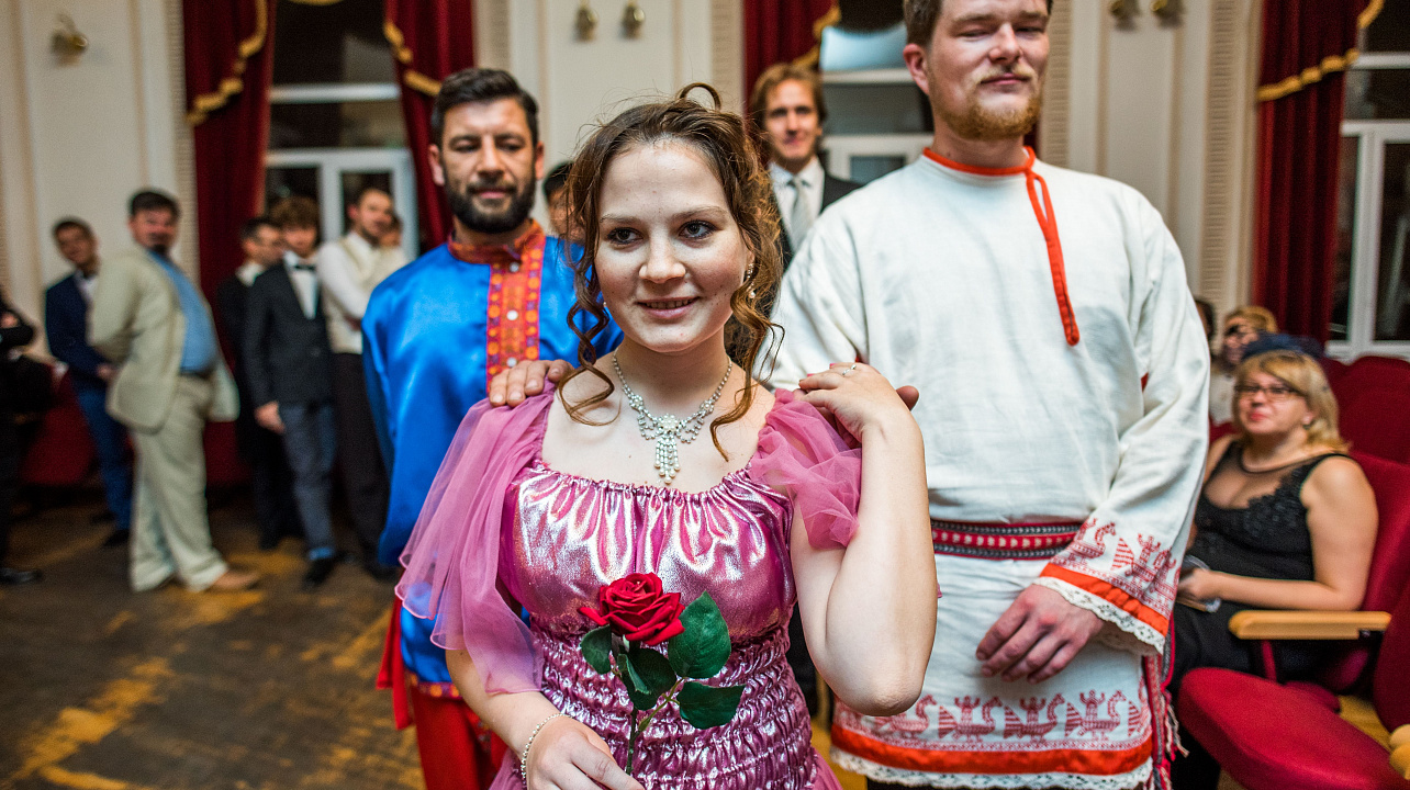 Заседание молодёжного клуба интернациональной дружбы (11).jpg