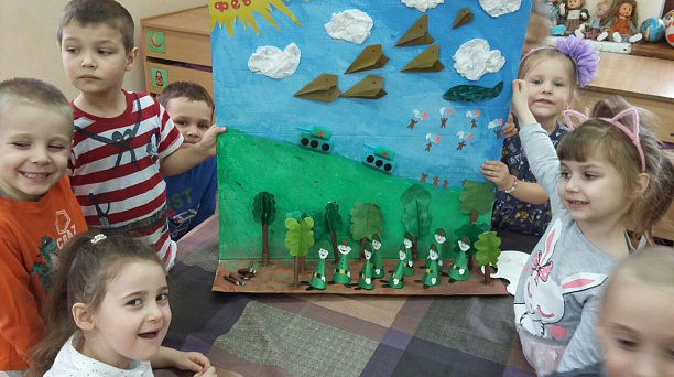 Воспитанники детского сада Западного округа завершили коллективную работу