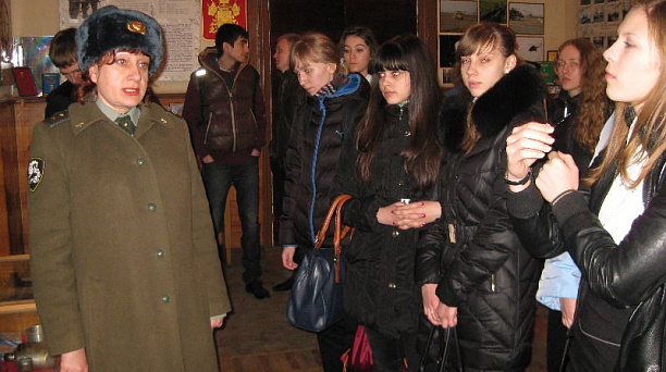 Школьники лицея № 12 Центрального округа посетили музей Краснодарской вертолетной части