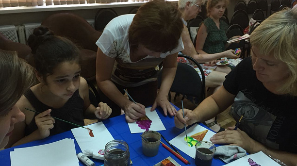 В Прикубанском округе прошел праздник для детей с ограниченными возможностями здоровья  «Чудеса из добрых рук»