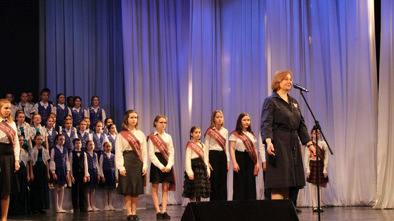 16 отличников Детской школы искусств им. Г. Ф. Пономаренко поздравили с окончанием учебы