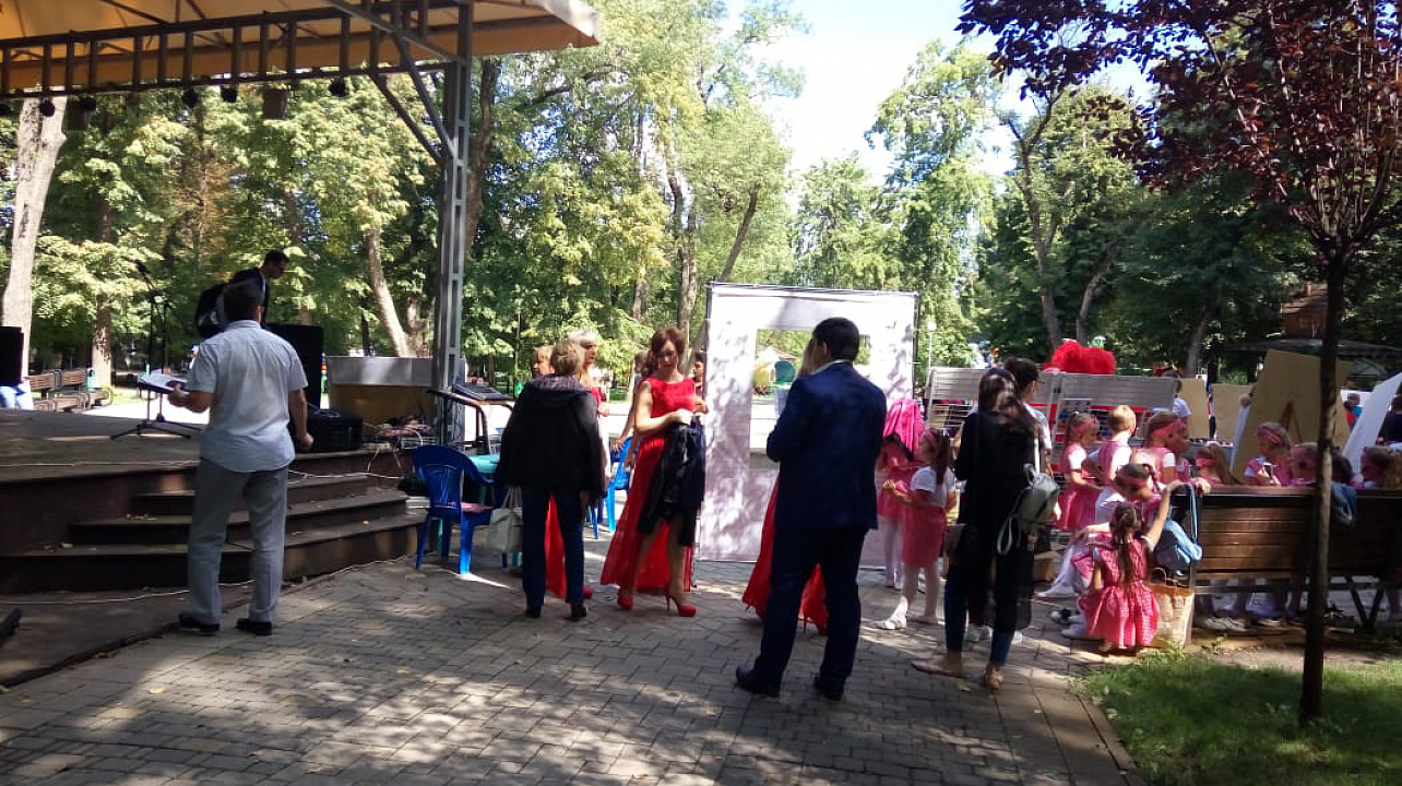 В Городском саду проходит молодежный историко- культурный фестиваль