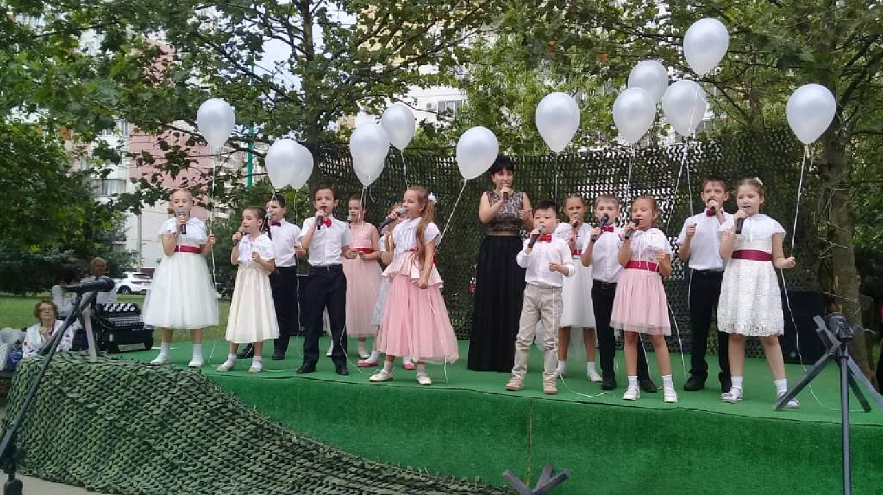 В Юбилейном микрорайоне прошел концерт ко Дню памяти и скорби