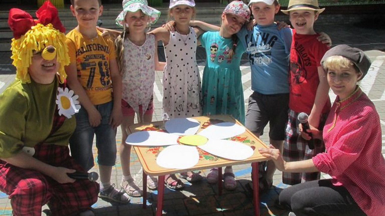 В детских садах Западного округа прошли праздники  по случаю  Дня семьи, любви и верности