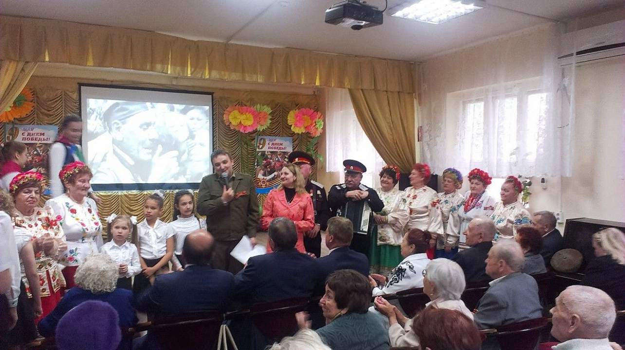 В городском доме культуры Западного округа для ветеранов ВОВ состоялось праздничное мероприятие