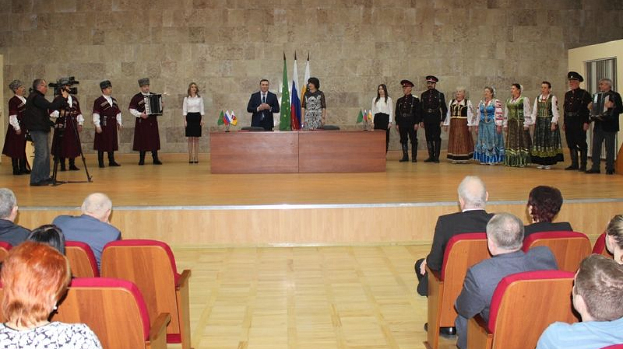 Сегодня пролонгирован договор о дружбе и сотрудничестве между Центральным округом и Тахтамукайским районом Республики Адыгея