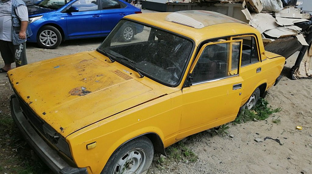 В Западном  округе прошел рейд по выявлению брошенного автотранспорта