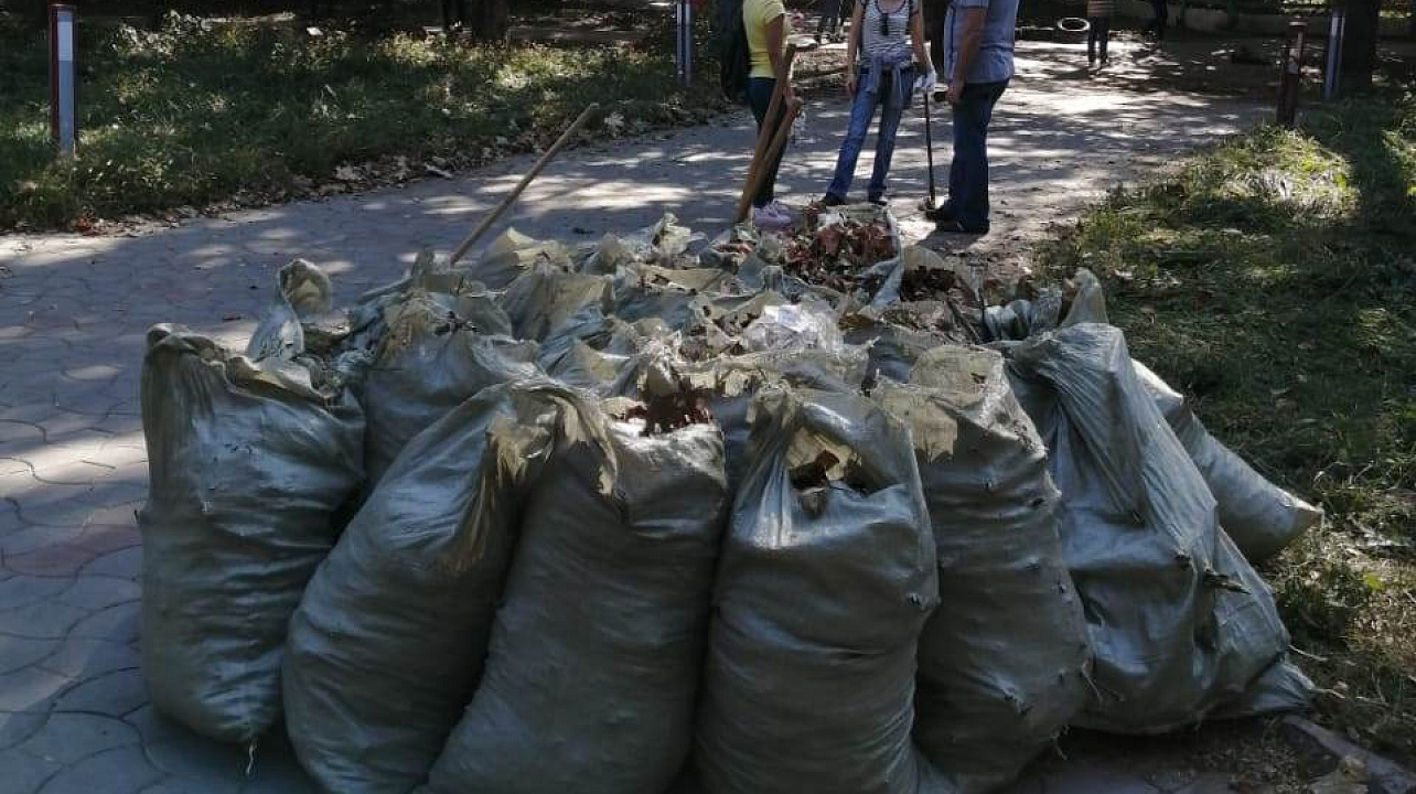 В Западном округе подвели итоги общегородского  субботника