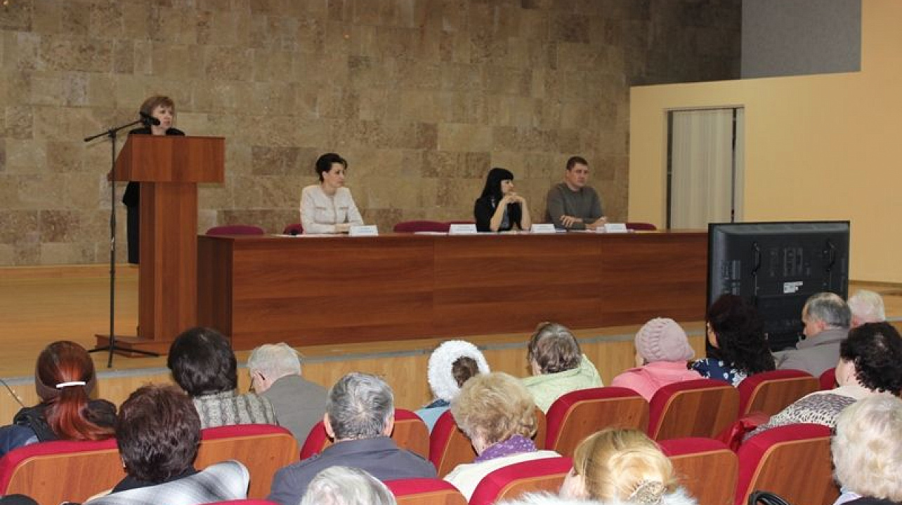 В администрации Центрального округа обсудили вопросы программы страхования жилых помещений