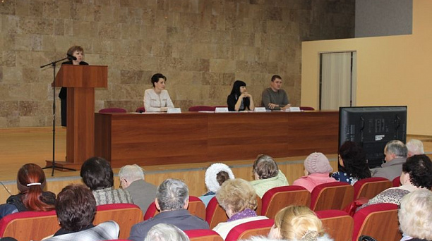 В администрации Центрального округа обсудили вопросы программы страхования жилых помещений