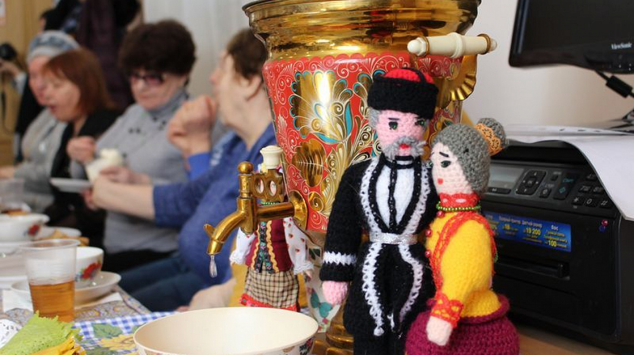 Активисты Центрального округа продолжают праздновать Масленицу