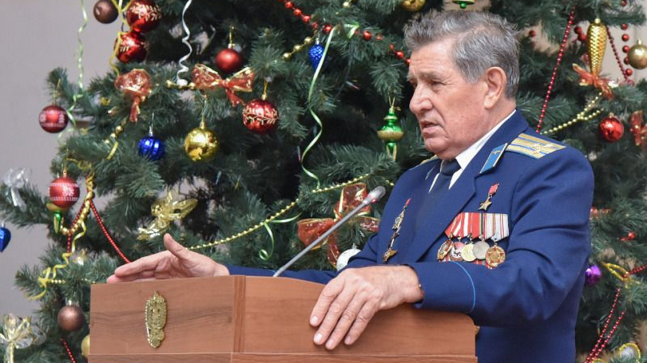 Боевое братство провело встречу краснодарских курсантов с Героем Советского Союза Г.П. Хаустовым.jpg